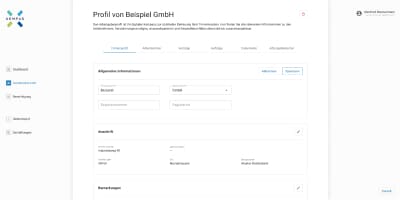 Finales UI-Design des Firmenprofils im Bearbeitungsmodus: Der Bereich „Allgemeine Informationen“ enthält aktive Eingabefelder für Firmenname und Rechtsform sowie die Schaltflächen „Abbrechen“ und „Speichern“. Die übrigen Datenbereiche wie Anschrift verbleiben in der schreibgeschützten Ansicht mit Bearbeiten-Icon.
